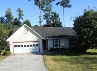 730 Harbins Cove Dr, Lilburn, GA 30047