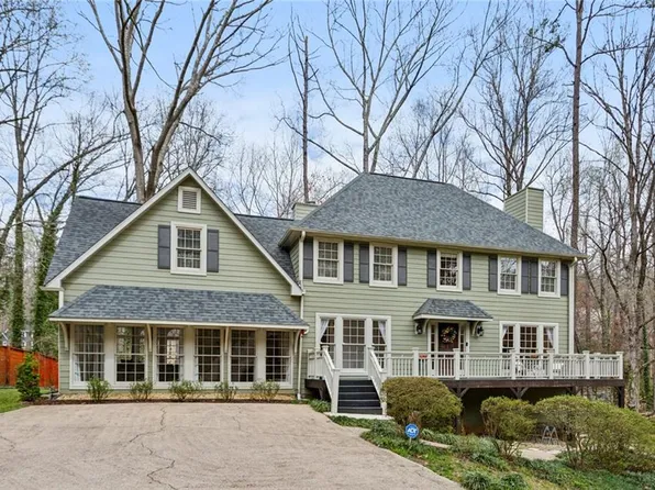 137 Plantation Trce, Woodstock, GA 30188