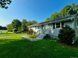 82 Rokeby Rd, Red Hook, NY 12571