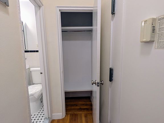 4th image of 243 E 83rd St APT 4C
