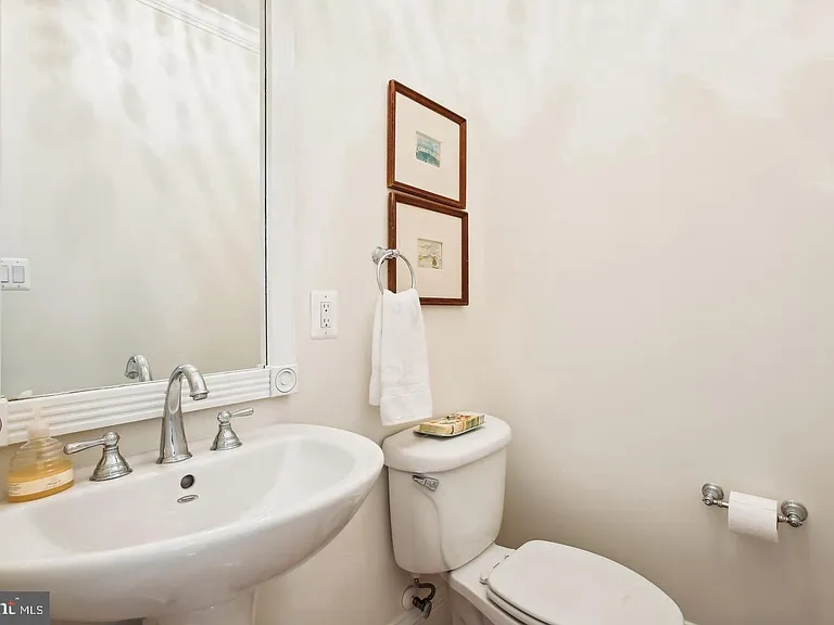 7022 Little Leaf Linden Ln — Photo 22