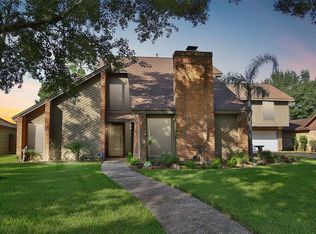 11414 Gatesden Dr, Tomball, TX 77377