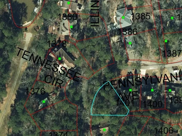 1402 Pennsylvania Ave, Sanford, NC 27332