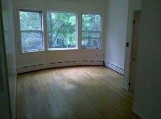 (Undisclosed Address), River Forest, IL 60305