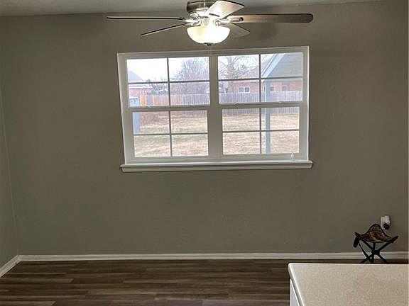 5th image of 1120 N Melinda Ave