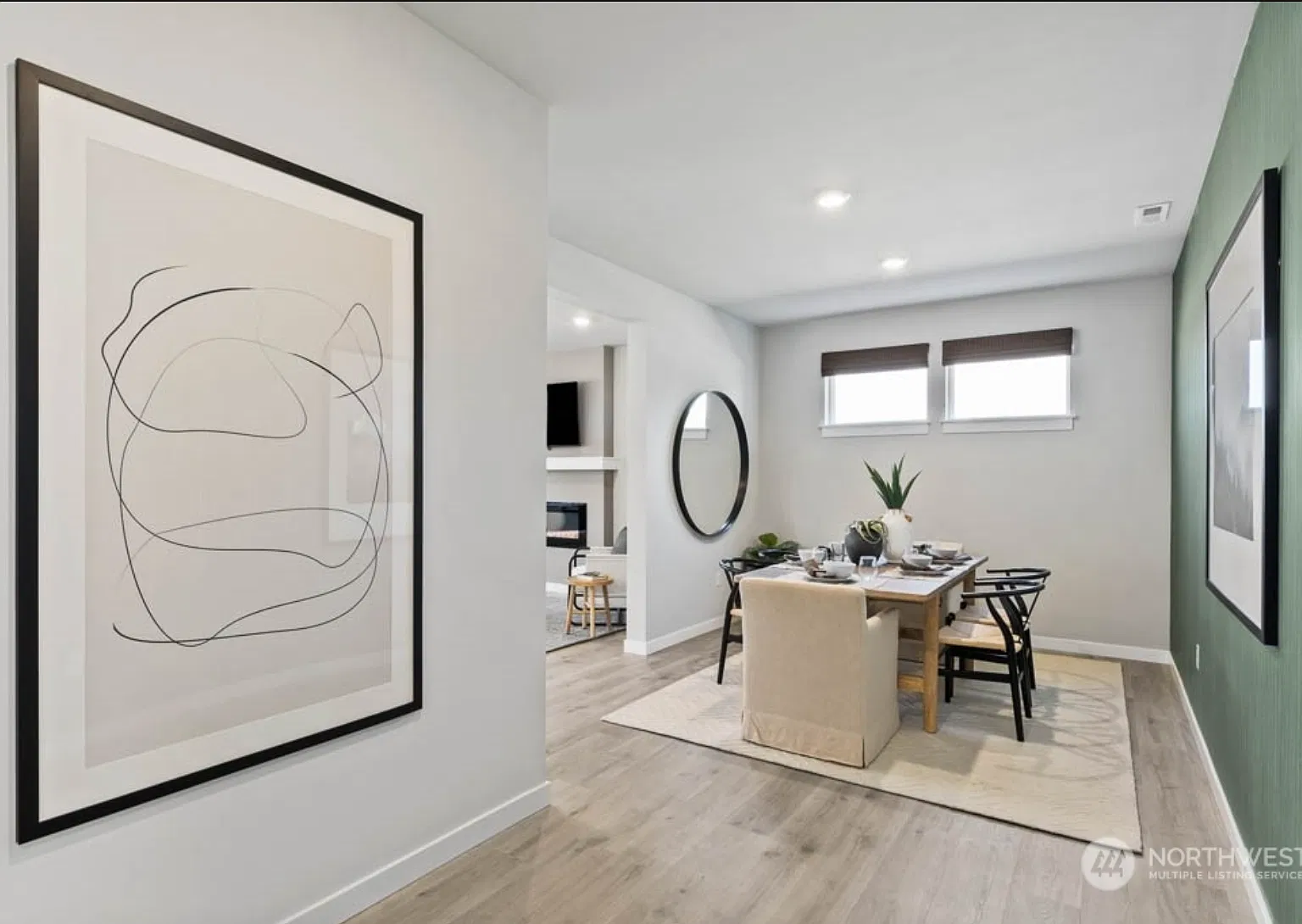5 bed, 2.5 bath, 2335 sqft, $4,500 — Photo 4
