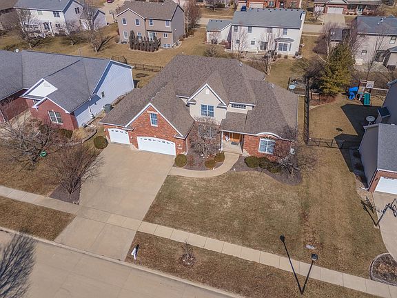 4th image of 2814 Degarmo Dr
