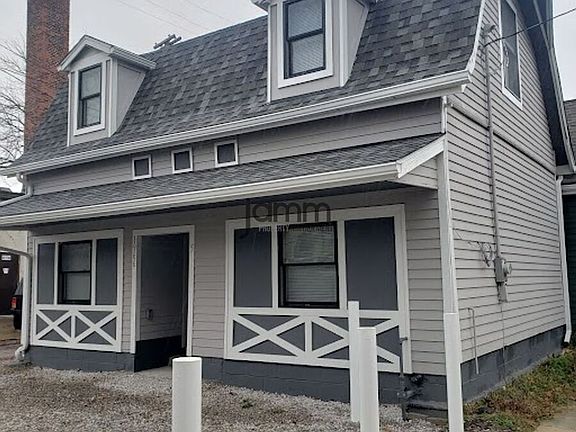 2nd image of 1966 Randall Rd Unit 5