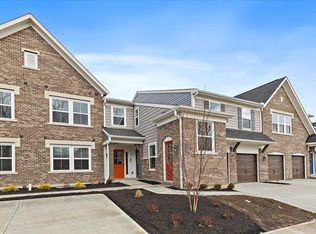 558 Foxhill Dr #12-103, Crescent Springs, KY 41017