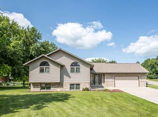1221 E Mount Faith Ave, Fergus Falls, MN 56537