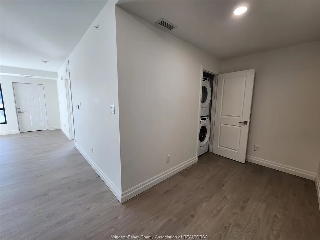 2 bed, 2.0 bath, 1095 sqft, $2,200 — Photo 3