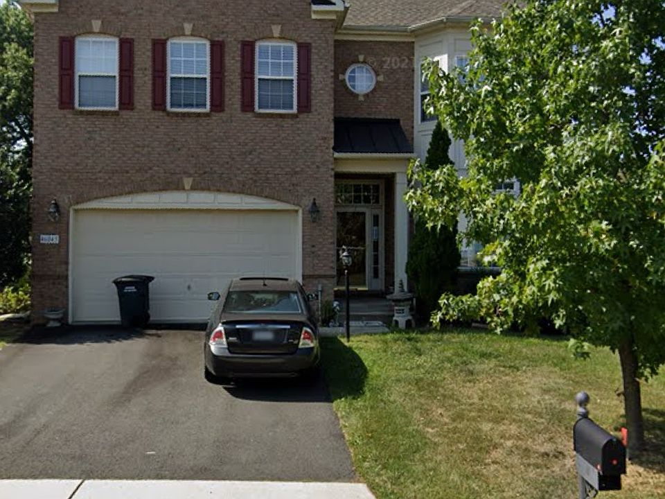 1st image of 46043 Earle Wallace Cir