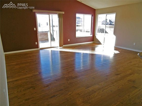 Beautiful stainless appliances