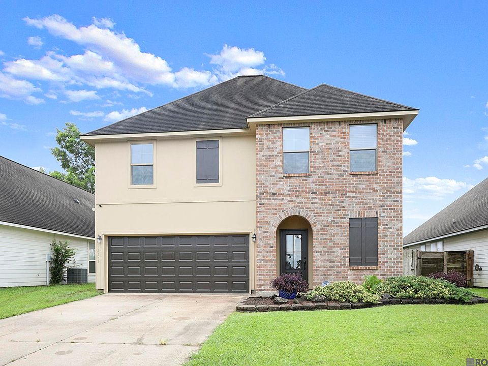 1st image of 36437 Dutchtown Gardens Ave