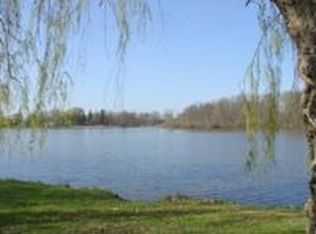 3336 S Kearsley Blvd, Flint, MI 48506