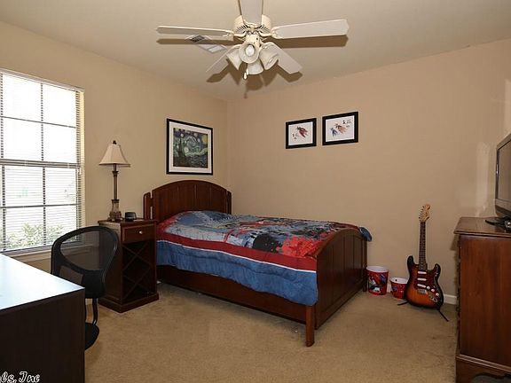 4th image of 9702 Merlot Ln