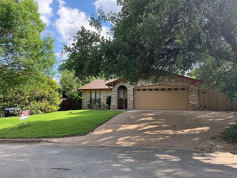 2nd image of 3205 Nancy Gale Dr
