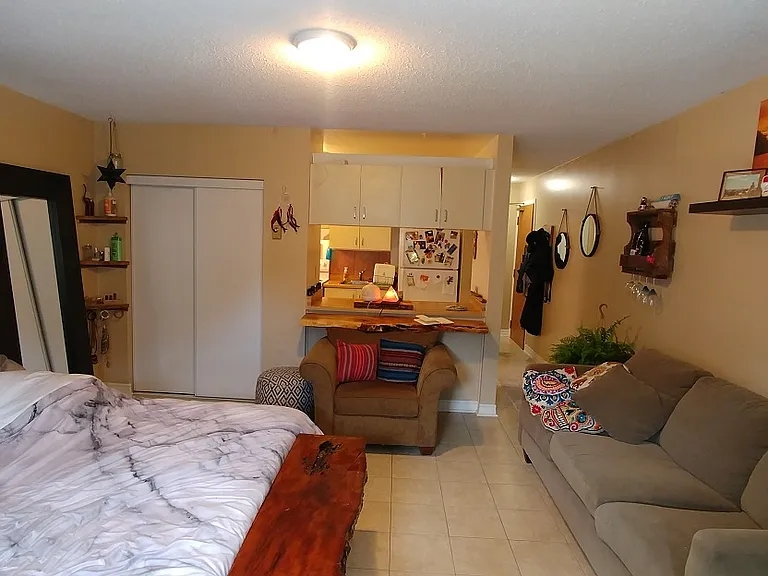 173 Florence St #6 — Photo 13