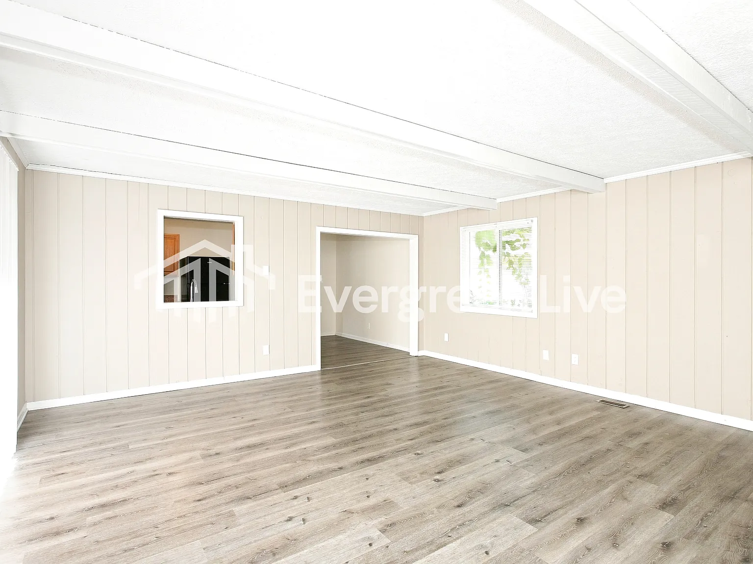 4 bed, 2.0 bath, 1886 sqft, $1,695 — Photo 4