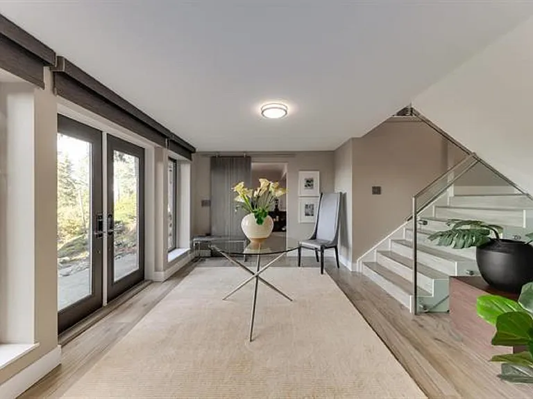 445 Mountain Dr — Photo 12