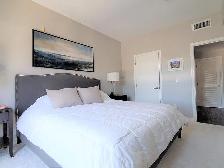 450 J St #7151 — Photo 22