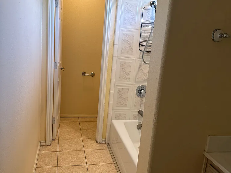 3611 Amando St — Photo 6