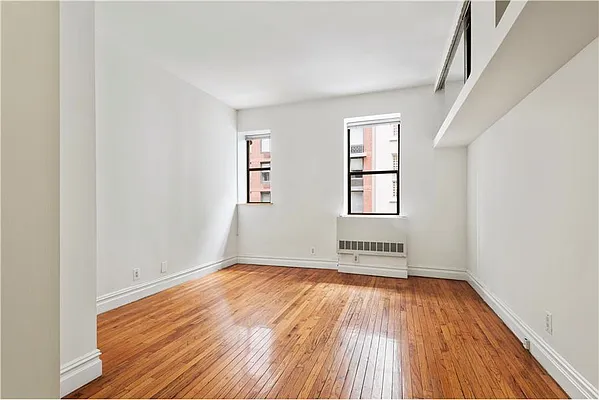 Rented by Carnegie Hill Properties | media 43
