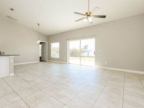4th image of 801 Palermo Ct