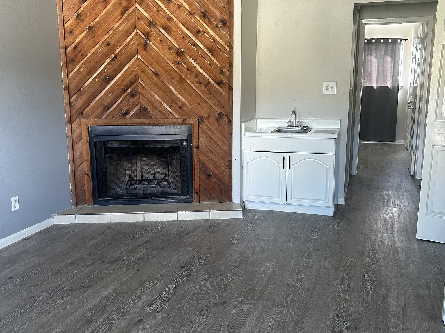 610 Bracewood - A — Photo 3