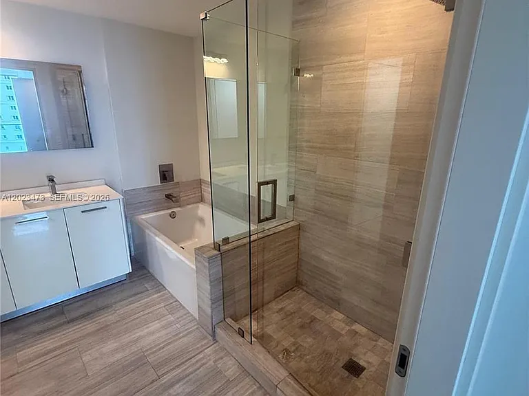 1300 Brickell Bay Dr #707 — Photo 17