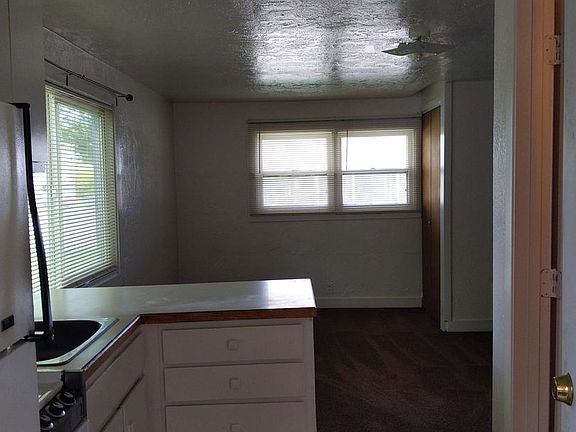 3rd image of 2903 High St