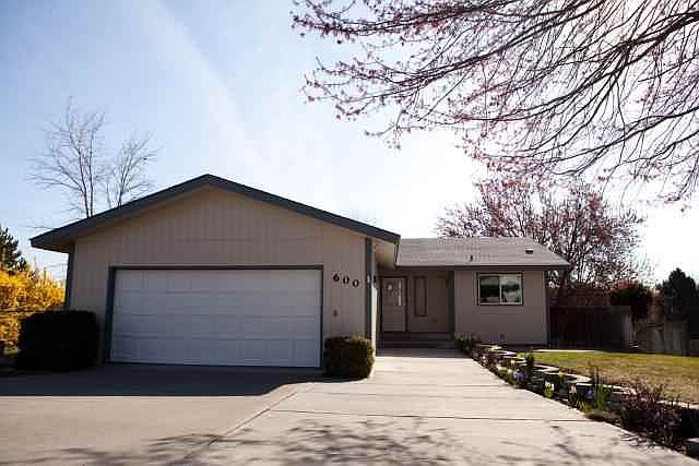1st image of 600 Millwood Ct
