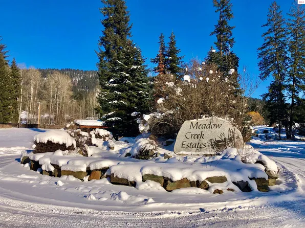 142 Wood Duck Ln, Bonners Ferry, ID 83805