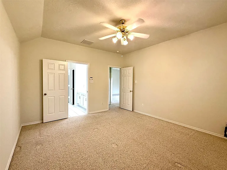 5610 Gaffney Ln — Photo 15