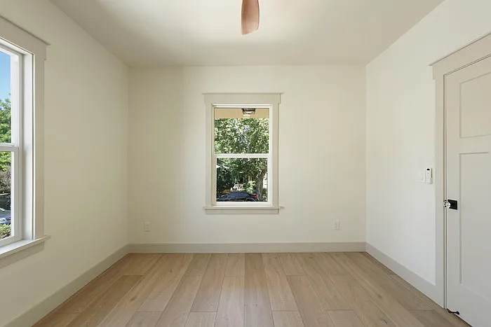 3634 6th Ave — Photo 18