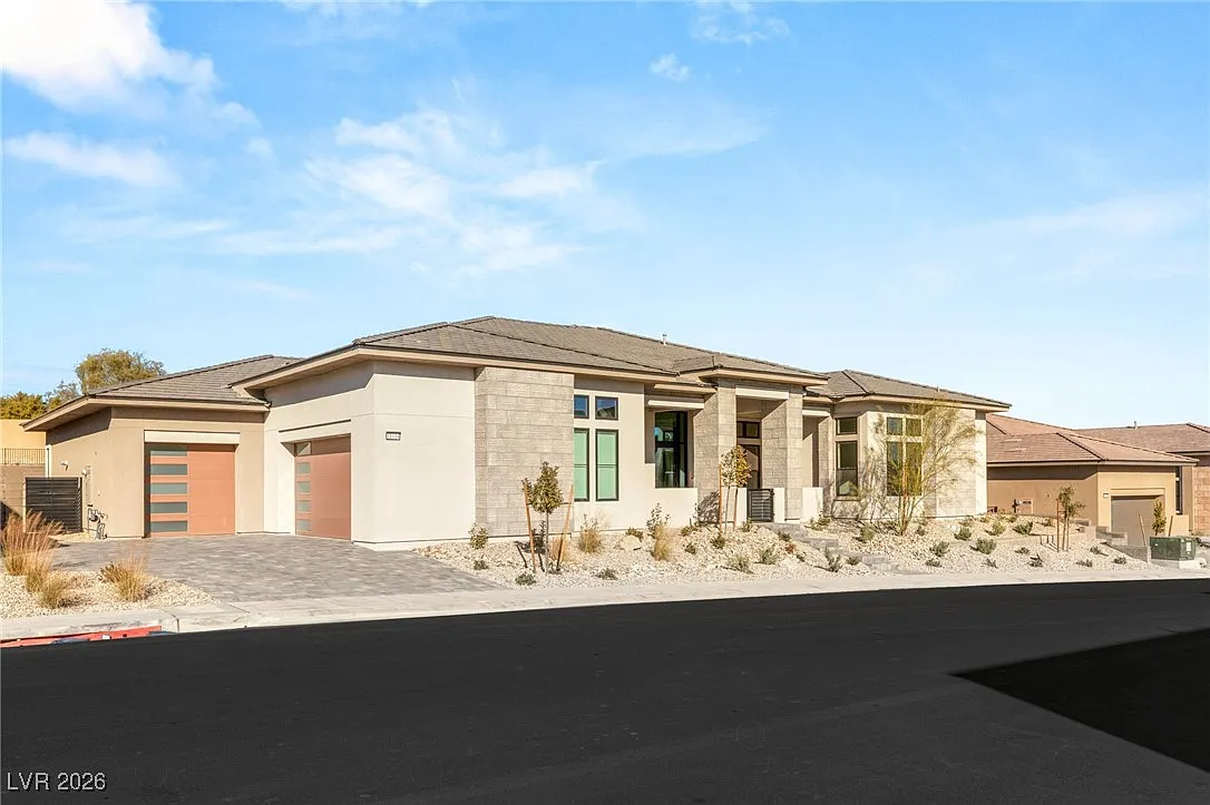 4 bed, 4.5 bath, 3966 sqft, $12,000 — Photo 3