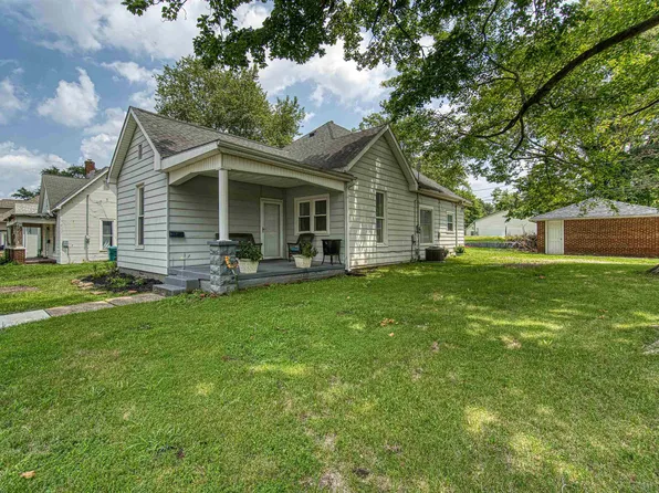 817 N 3rd St, Boonville, IN 47601