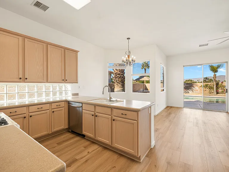 18 Tucson Cir — Photo 14