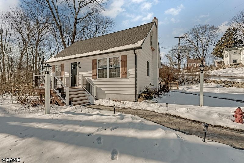 1st image of 58 Brooklyn Rd