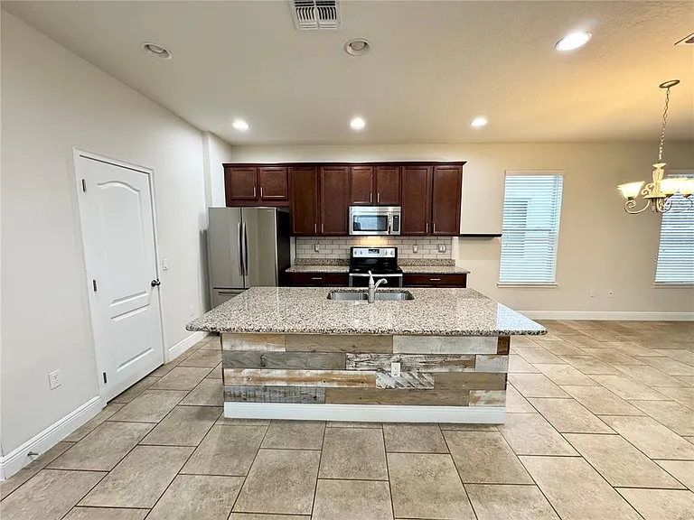 7208 Milestone Dr — Photo 6