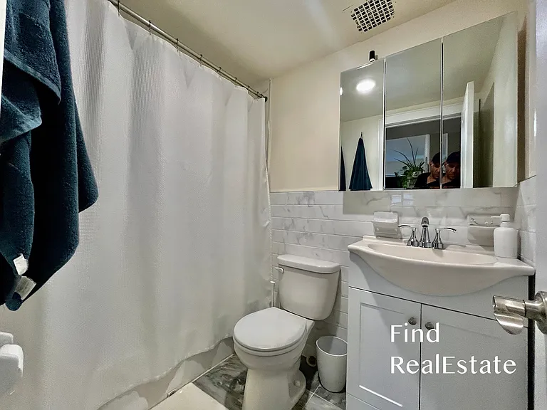 42 W 76th St #4B — Photo 5