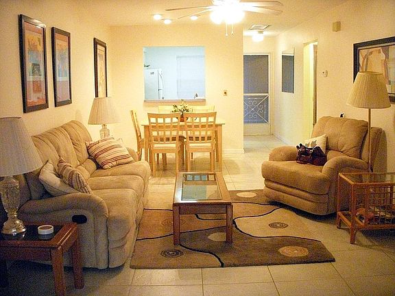 Living area to kitchen