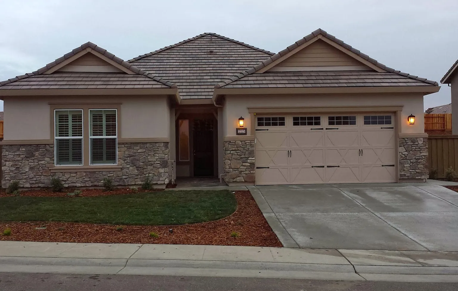4 bed, 2470 sqft, $3,600 — Photo 1