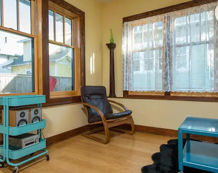 3821 N Gantenbein Ave #B — Photo 4