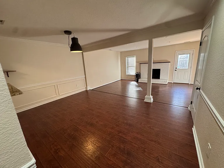 534 Biltmore Dr — Photo 8