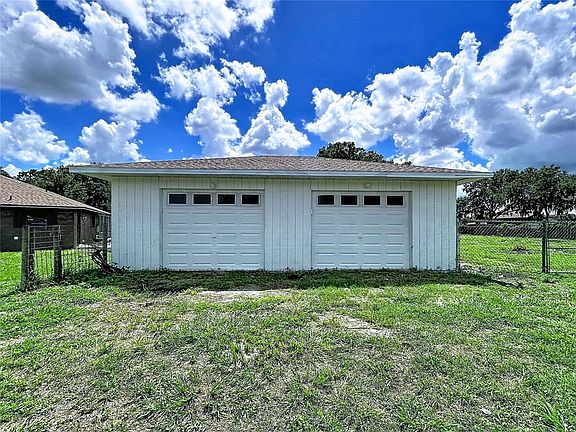 3rd image of 4129 FOX RIDGE BOULEVARD