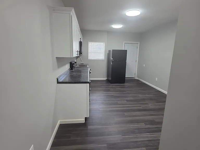 1126 McKean Ave — Photo 13