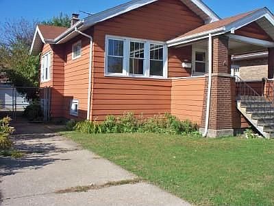 2nd image of 1826 Stanton Ave
