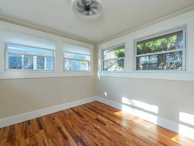 829 Montreat Rd — Photo 18