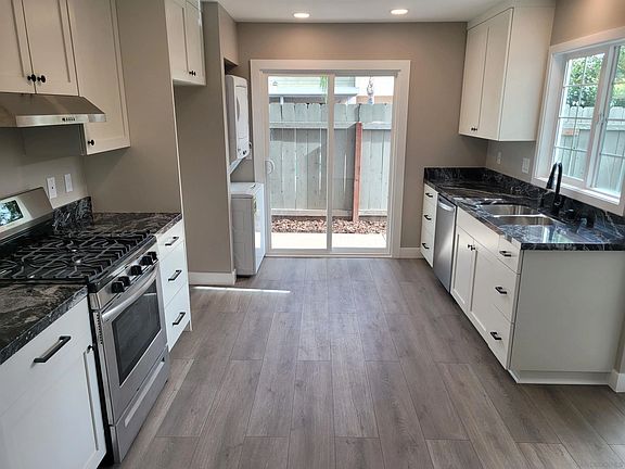 2nd image of 1225 N Broadway N #16